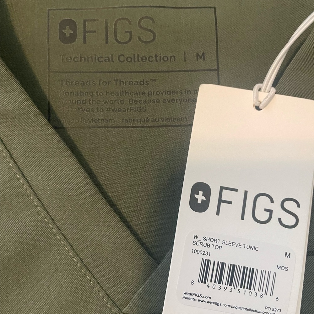 Figs Scrub Top